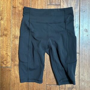 Lululemon Align HR Short 8” Length Pockets  Nulu Size 4 Black 25083